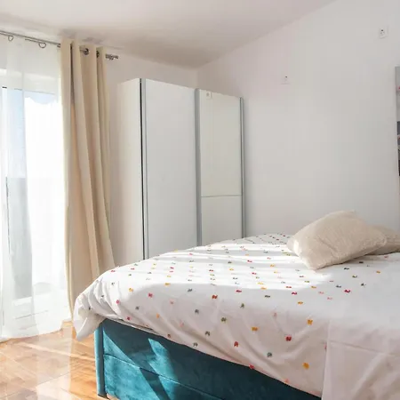 Cozy In Cista Velika With Wifi Vikendica *