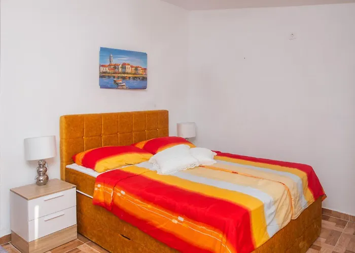 Cozy In Cista Velika With Wifi