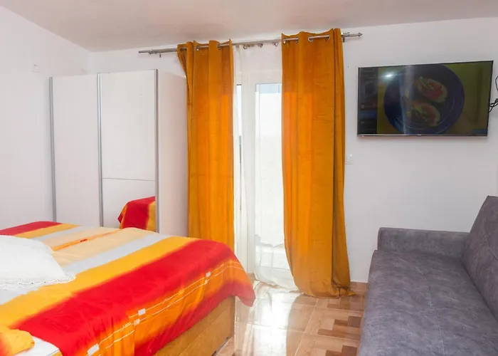 Cozy In Cista Velika With Wifi * Velika Cista (Sibenik-Knin)