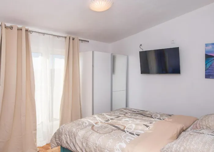 Cozy In Cista Velika With Wifi בית נופש