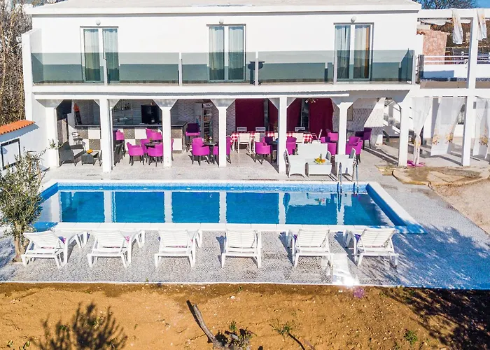 Cozy In Cista Velika With Wifi * Velika Cista (Sibenik-Knin)